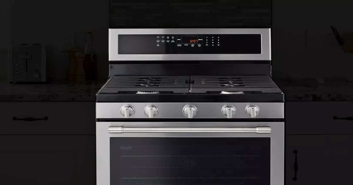 Kitchen Ranges - Stoves | Maytag